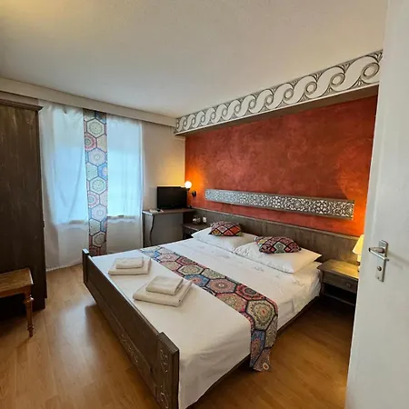 Post Cunter Biancardi 3*